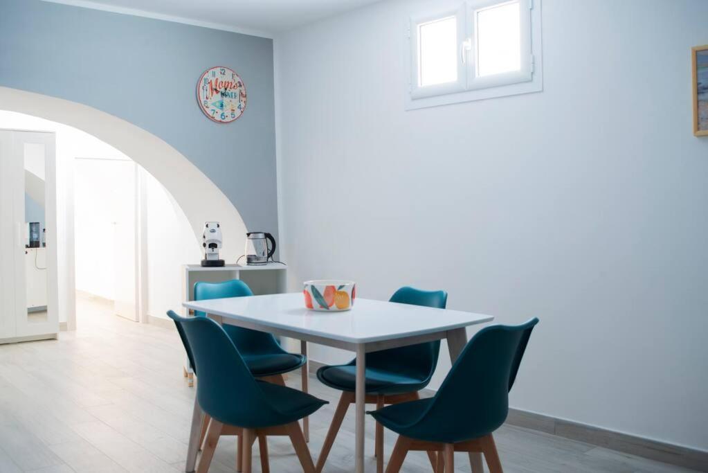 Donna Filumena Apartment เนเปิลส์ ภายนอก รูปภาพ