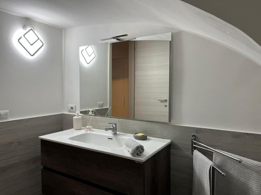 Donna Filumena Apartment เนเปิลส์ ภายนอก รูปภาพ