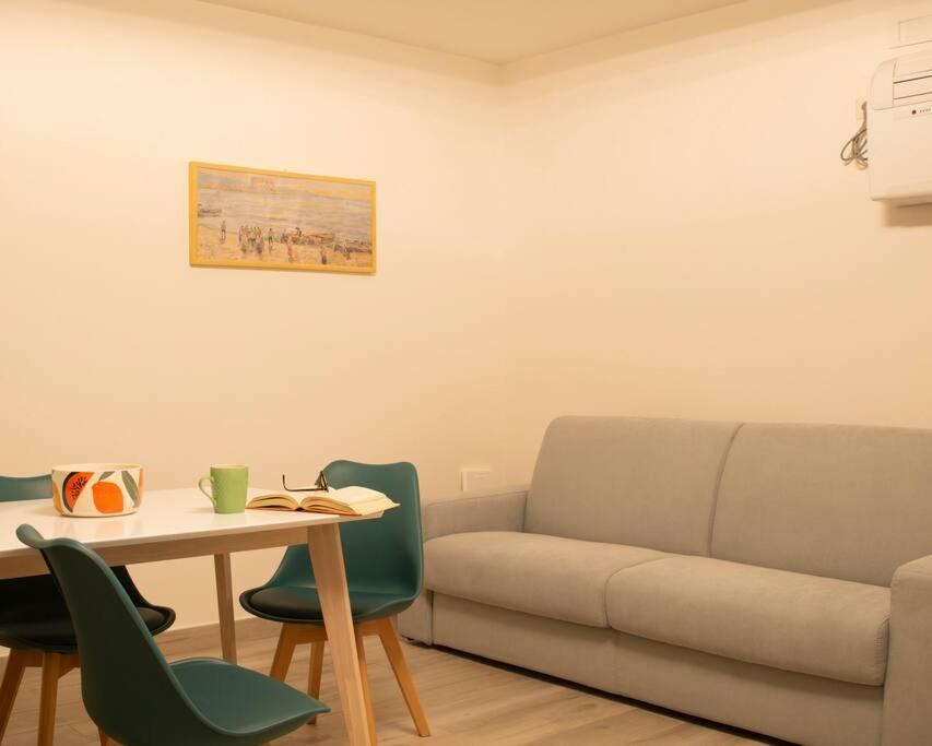 Donna Filumena Apartment เนเปิลส์ ภายนอก รูปภาพ