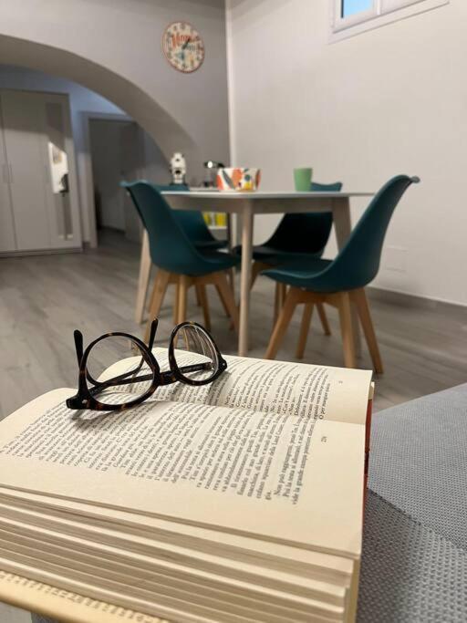 Donna Filumena Apartment เนเปิลส์ ภายนอก รูปภาพ